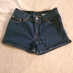 Levis shorty shorts